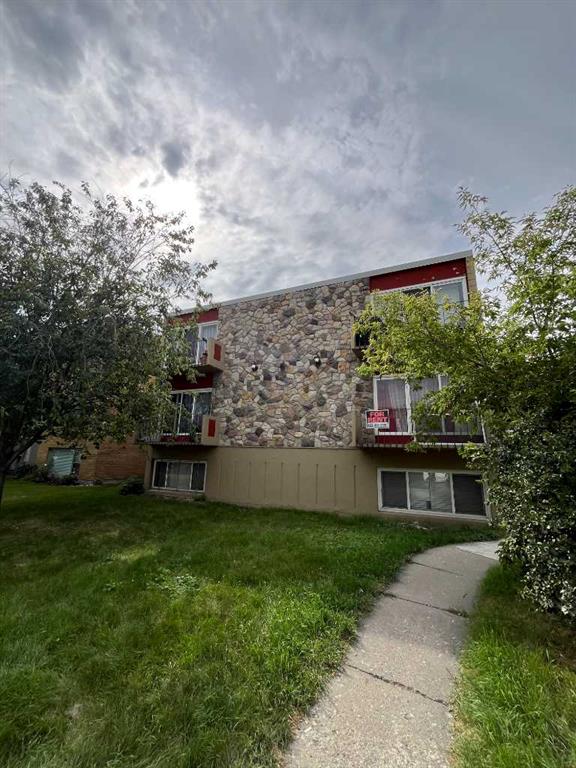 Picture of 1717 10A Street SW, Calgary Real Estate Listing