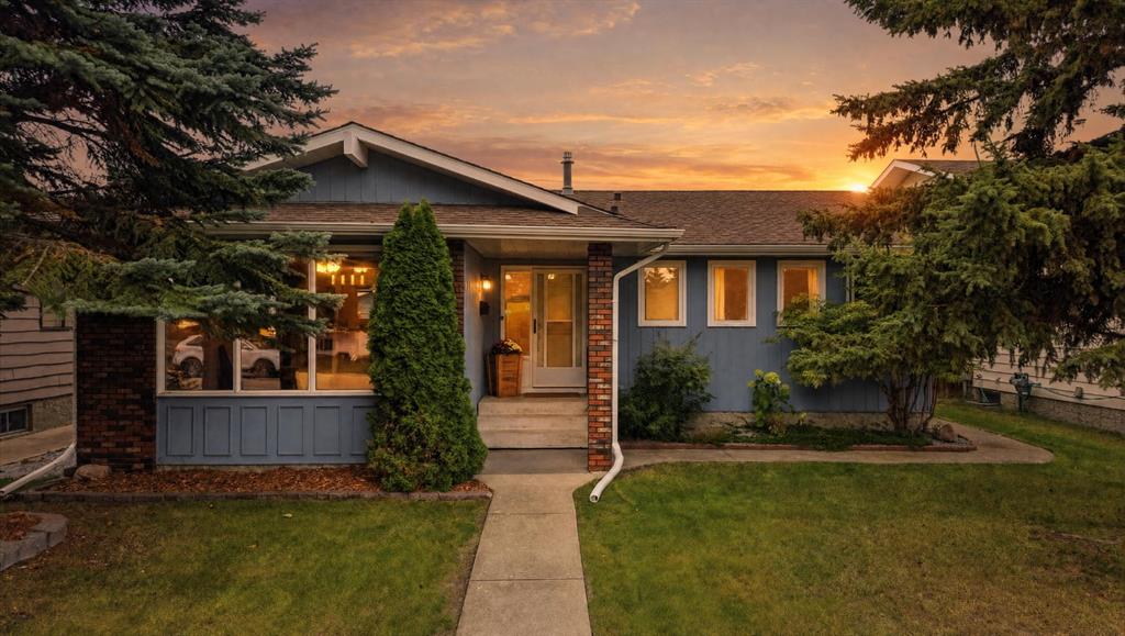 Picture of 90 Card Crescent , Red Deer Real Estate Listing