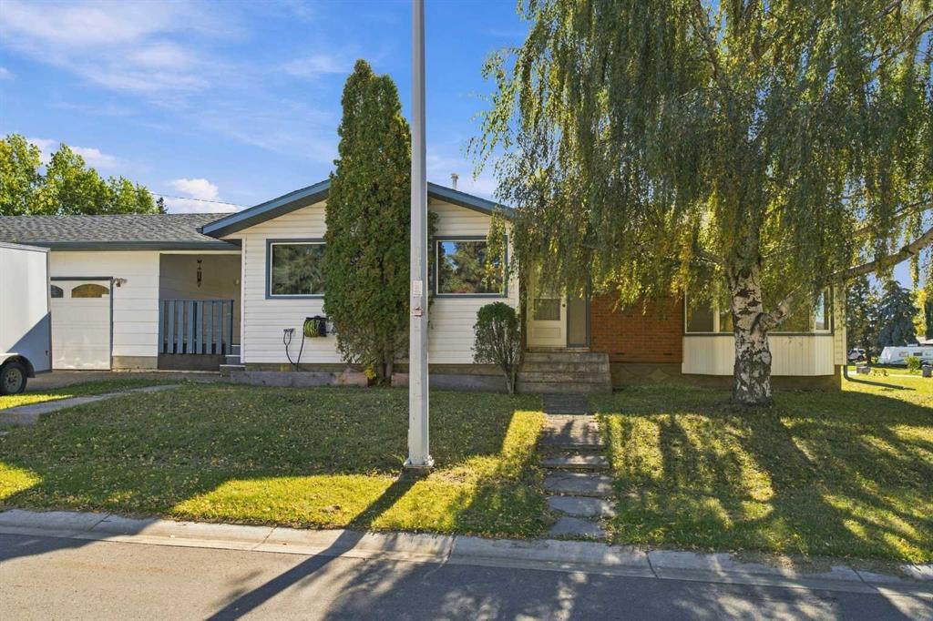 Picture of 11107 94 Street , Grande Prairie Real Estate Listing