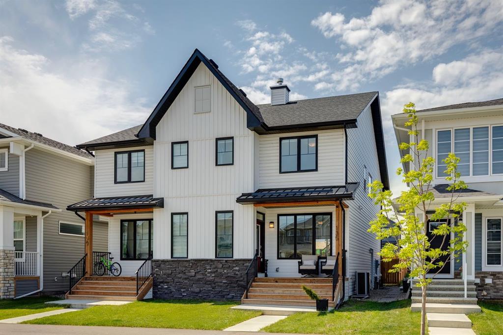 Picture of 135 Creekstone Drive SW, Calgary Real Estate Listing