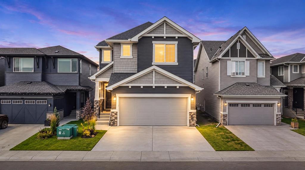 Picture of 1321 Bayview Point SW, Airdrie Real Estate Listing