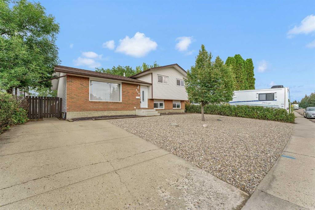 Picture of 218 Carry Drive SE, Medicine Hat Real Estate Listing