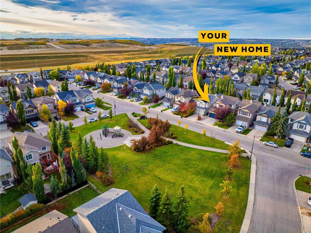 Picture of 66 Cougarstone Close SW, Calgary Real Estate Listing