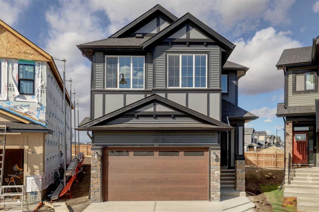 Picture of 123 Homestead Circle NE, Calgary Real Estate Listing