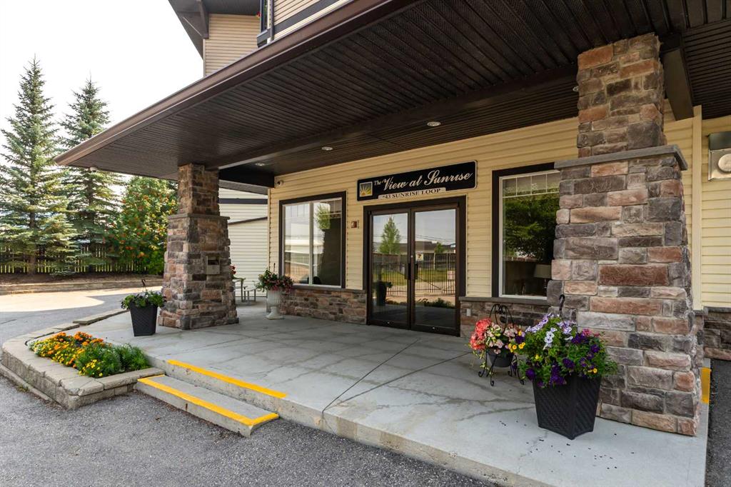 Picture of 308, 43 Sunrise Loop SE, High River Real Estate Listing