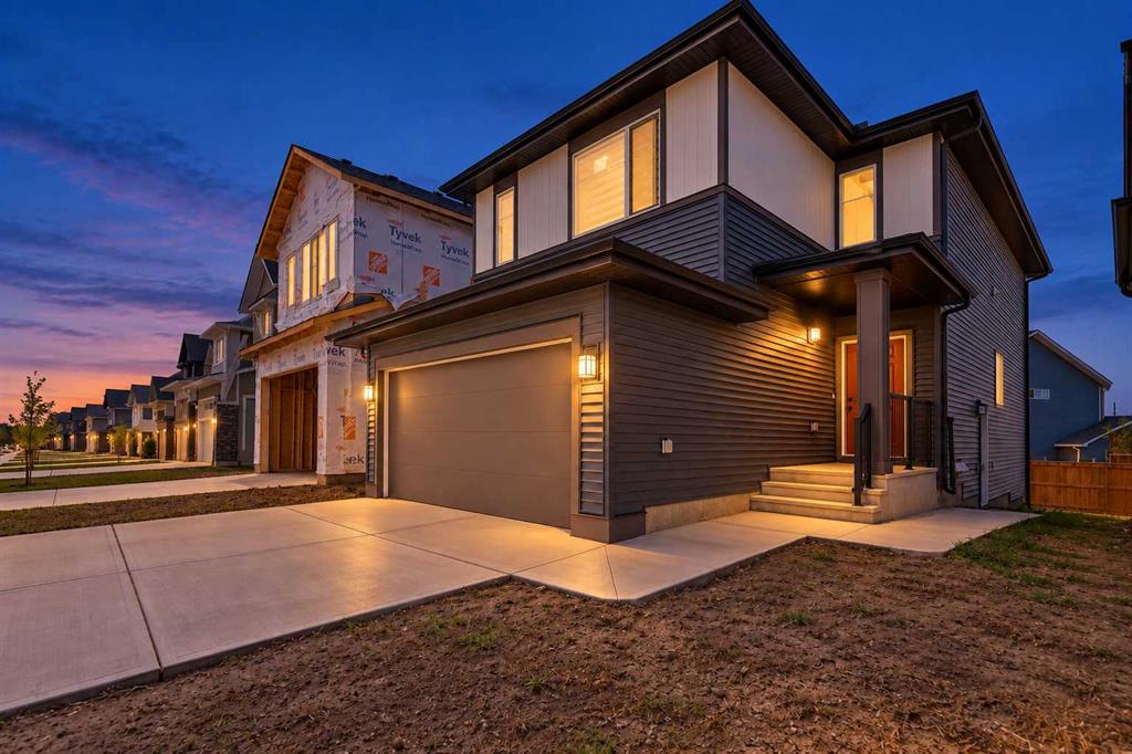 Picture of 48 Southborough Lane , Cochrane Real Estate Listing