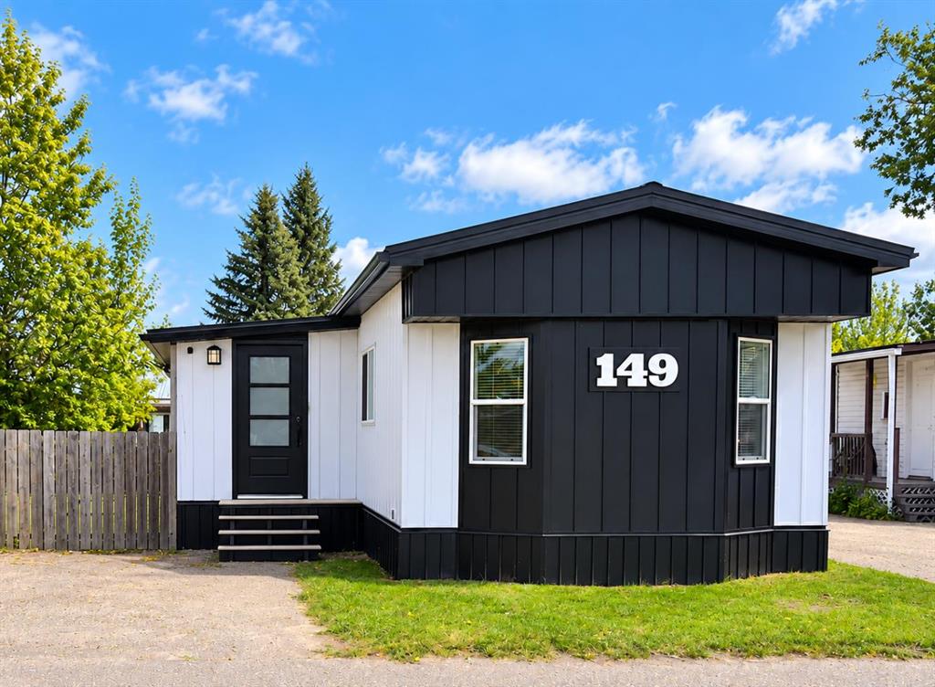 Picture of 149 Birch Street , Brooks Real Estate Listing