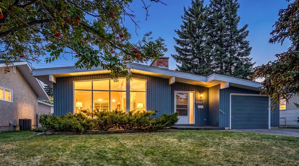 Picture of 10607 Maplecreek Drive SE, Calgary Real Estate Listing