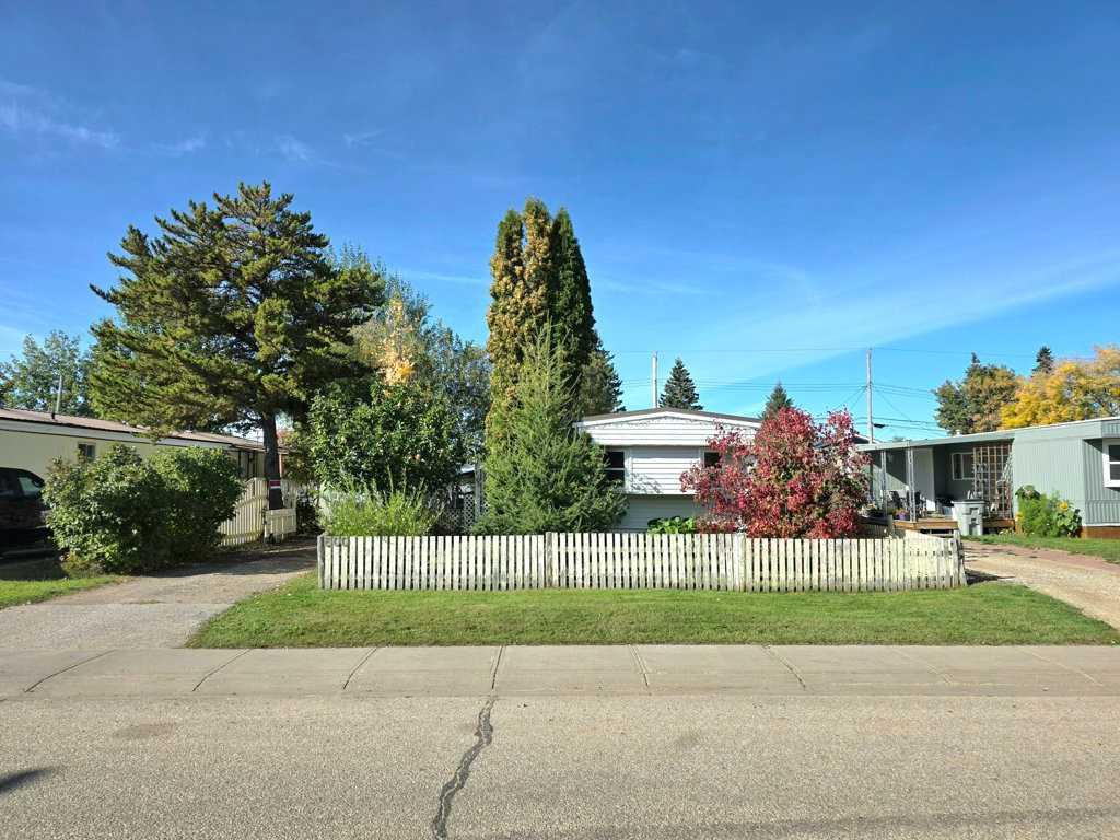 Picture of 500 4 Street NW, Slave Lake Real Estate Listing