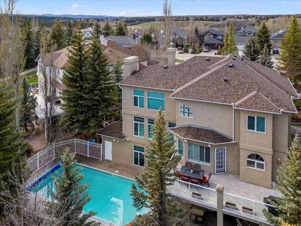 Picture of 216 Evergreen Heath SW, Calgary Real Estate Listing