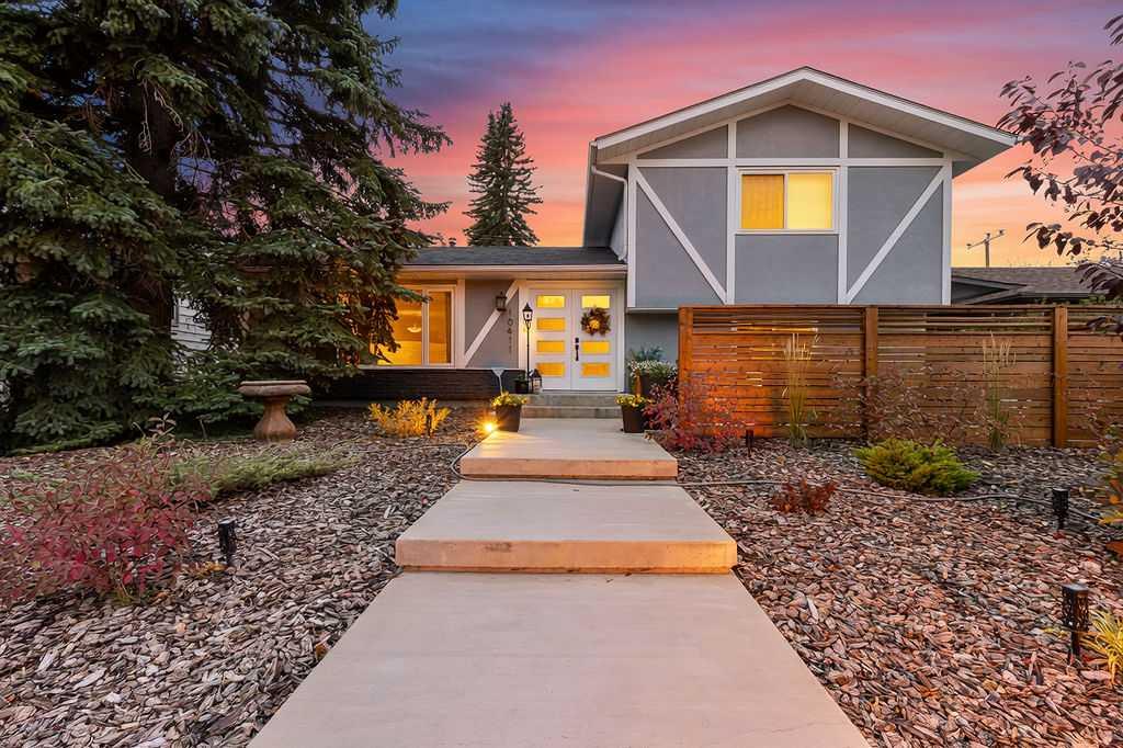 Picture of 10411 Maplecreek Drive SE, Calgary Real Estate Listing