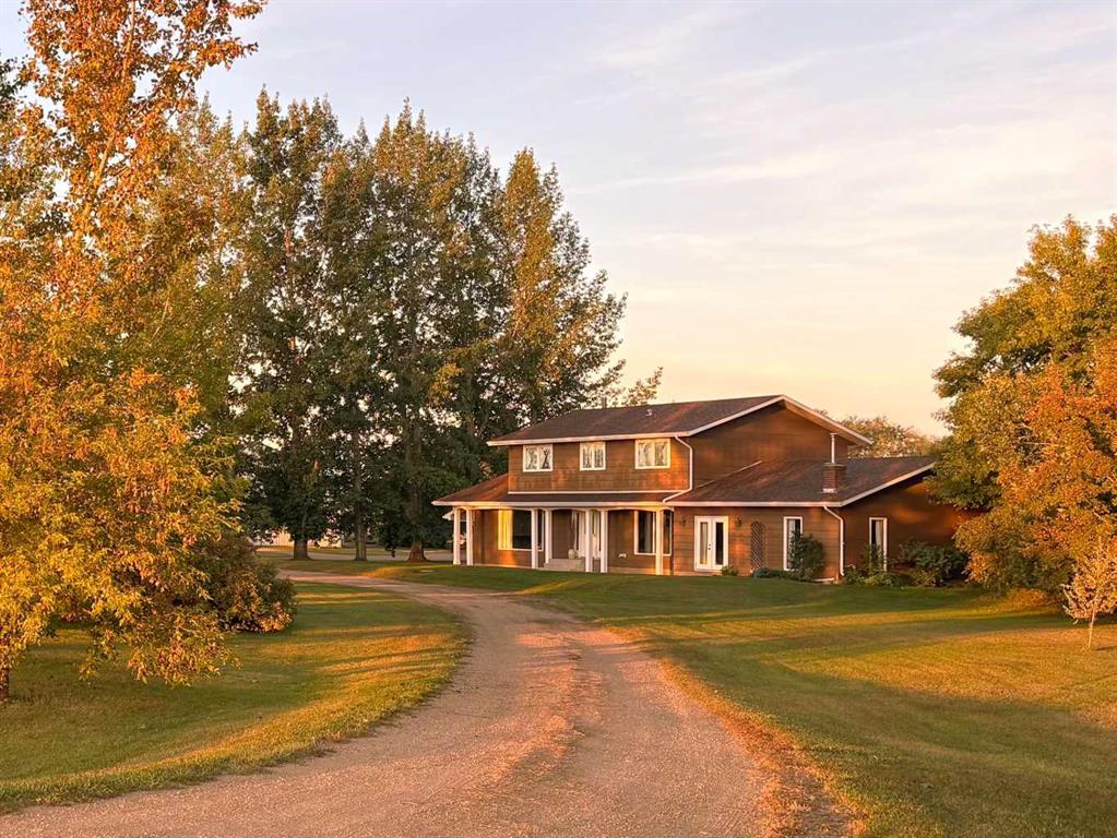 Picture of 50330 RR 83  , Rural Minburn No. 27, County of Real Estate Listing