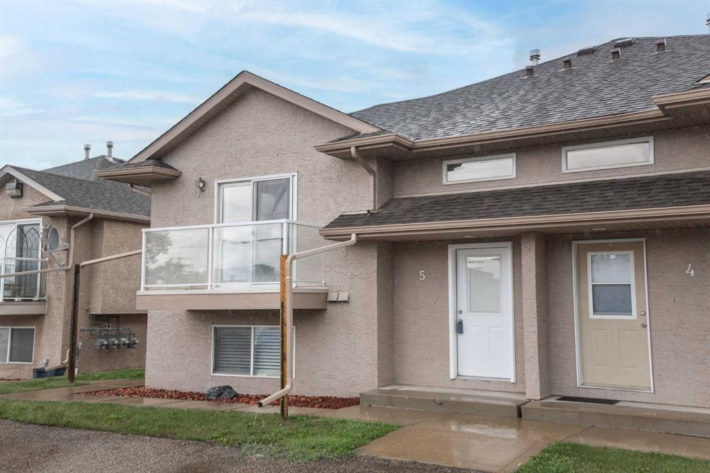 Picture of 5, 4626 44 Street , Sylvan Lake Real Estate Listing