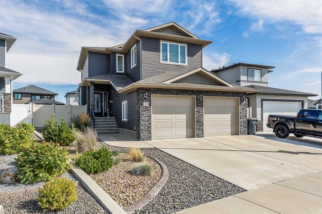 Picture of 8 Hamptons Crescent SE, Medicine Hat Real Estate Listing