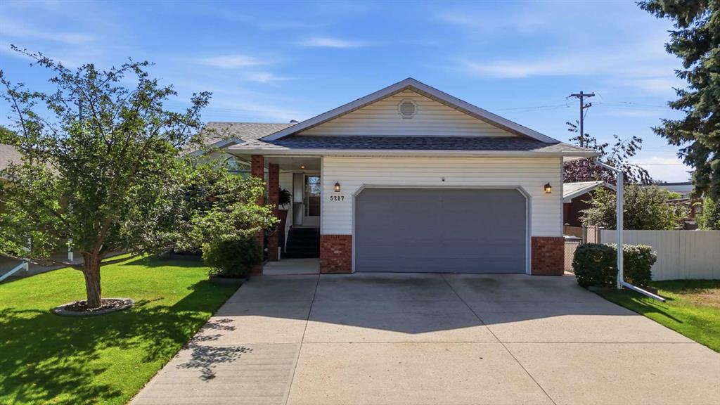 Picture of 5217 50 Avenue , Ponoka Real Estate Listing