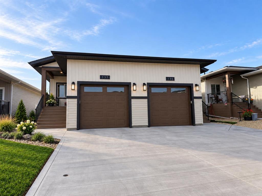 Picture of 60 Gray Close , Sylvan Lake Real Estate Listing