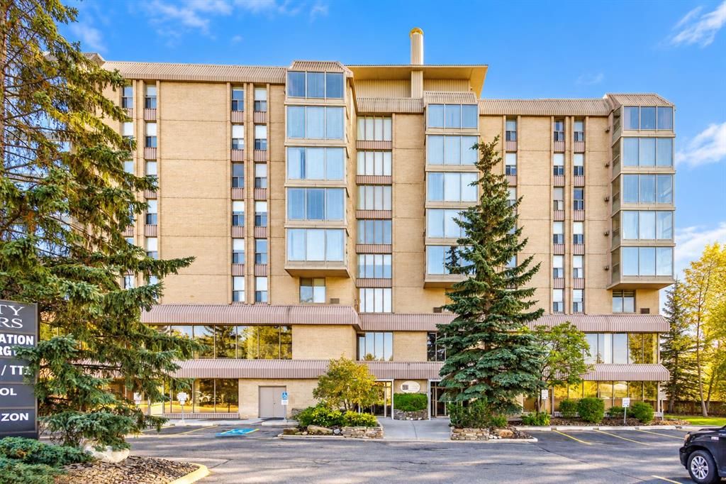 Picture of 704, 4603 Varsity Drive NW, Calgary Real Estate Listing