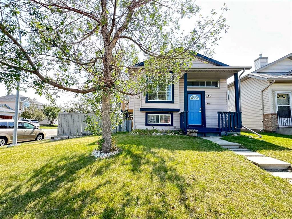 Picture of 152 Coverton Close NE, Calgary Real Estate Listing
