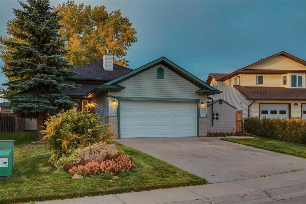 Picture of 164 SUNSET Heights , Crossfield Real Estate Listing