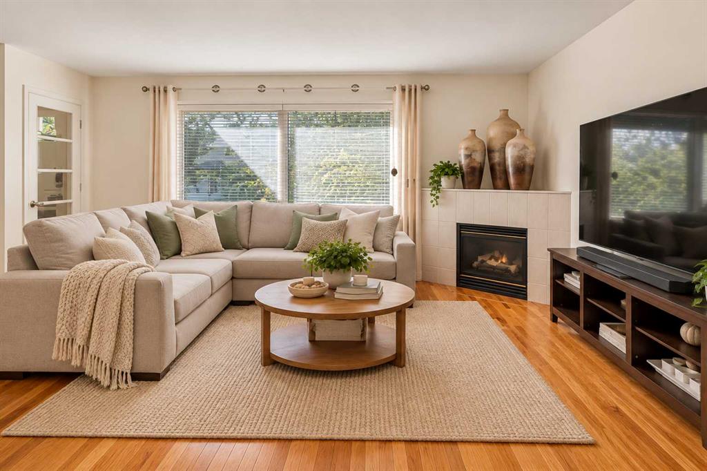 Picture of 554 Killarney Glen Court SW, Calgary Real Estate Listing