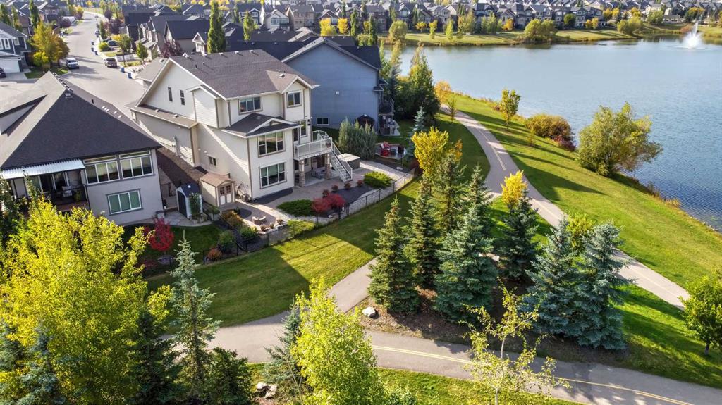 Picture of 66 Legacy Green SE, Calgary Real Estate Listing