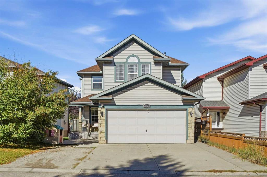 Picture of 222 Douglas Ridge Circle SE, Calgary Real Estate Listing