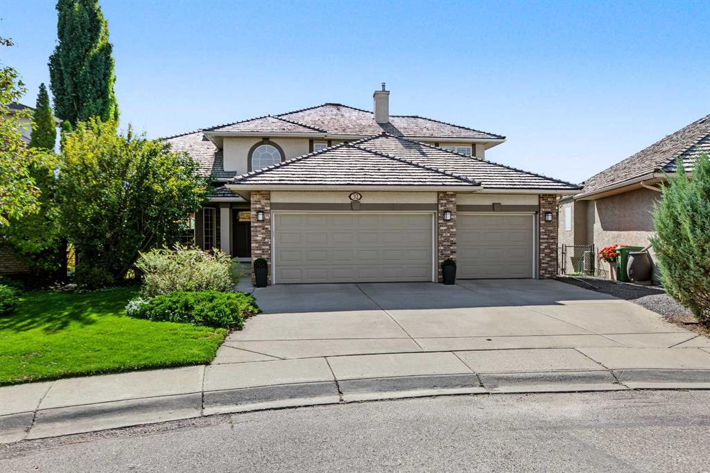 Picture of 32 Mt Kidd Point SE, Calgary Real Estate Listing