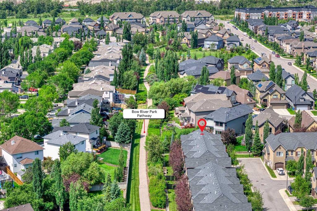 Picture of 464 Quarry Villas SE, Calgary Real Estate Listing