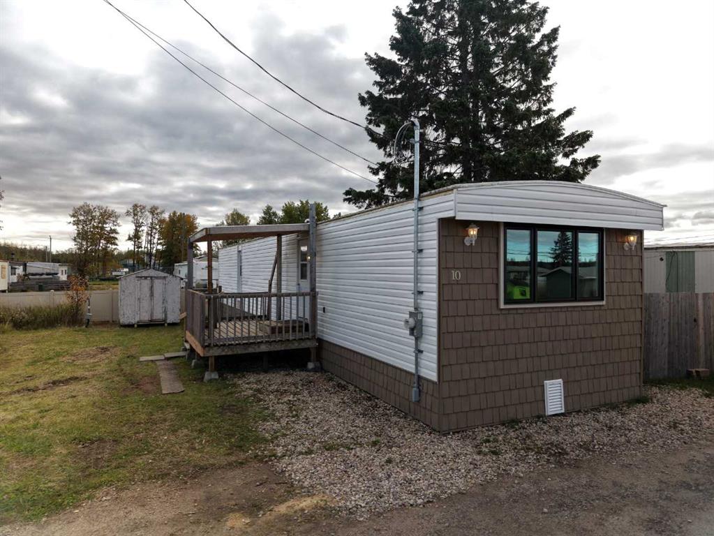 Picture of 10 Kaybob Trailer Crt  , Fox Creek Real Estate Listing