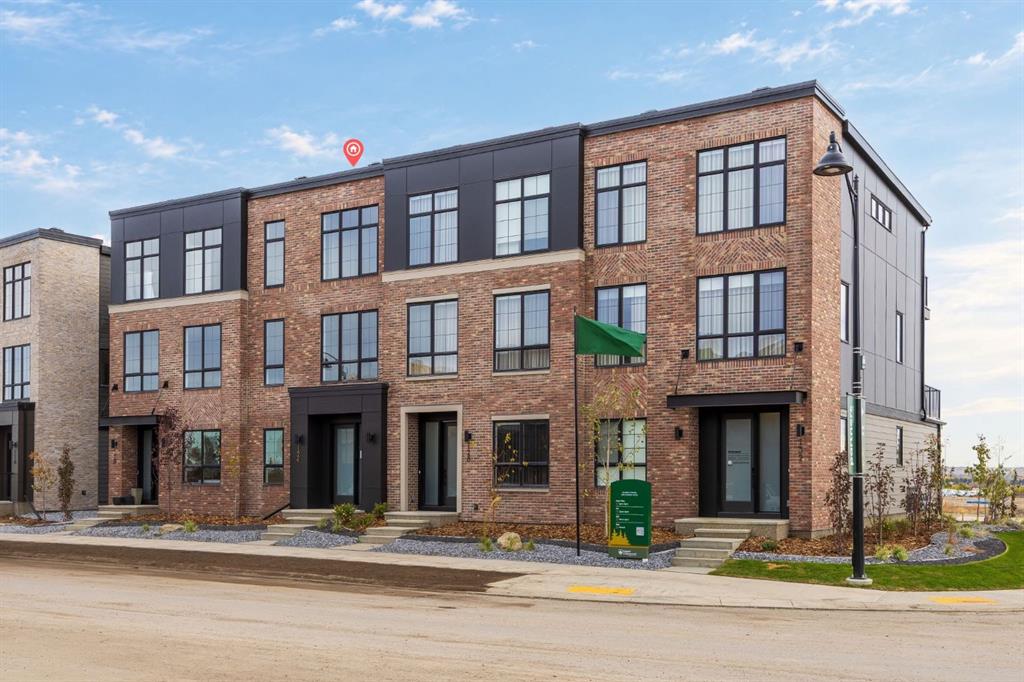 Picture of 124 Greenwich Drive NW, Calgary Real Estate Listing