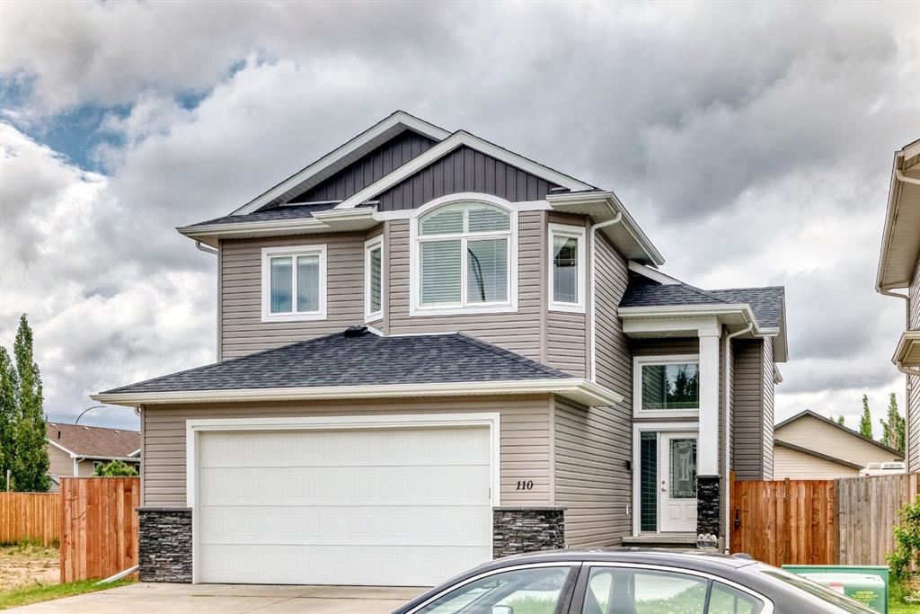 Picture of 110 CEDAR Square , Blackfalds Real Estate Listing