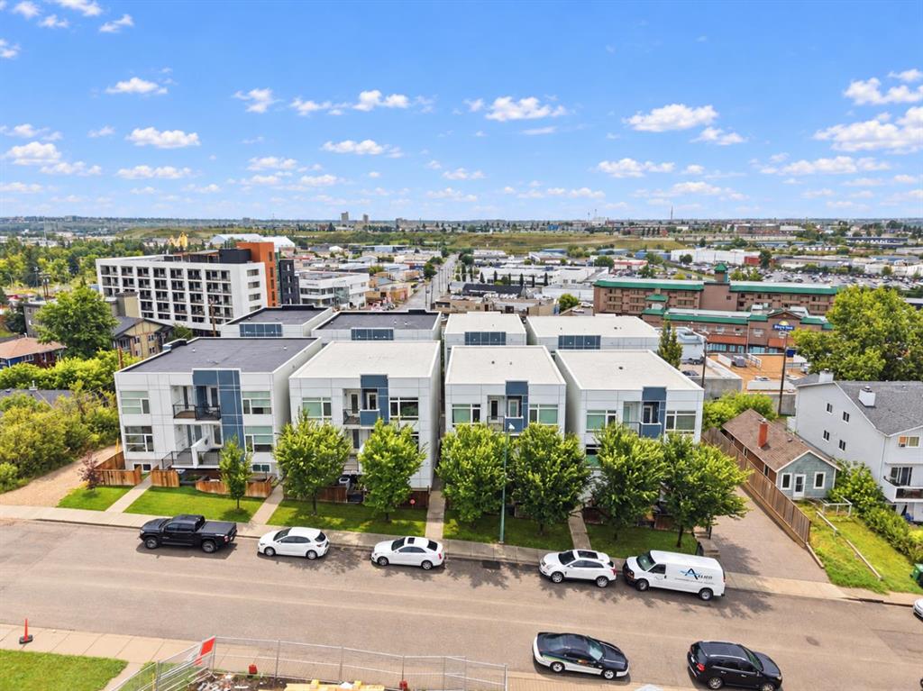 Picture of 2, 3804 Parkhill Place SW, Calgary Real Estate Listing