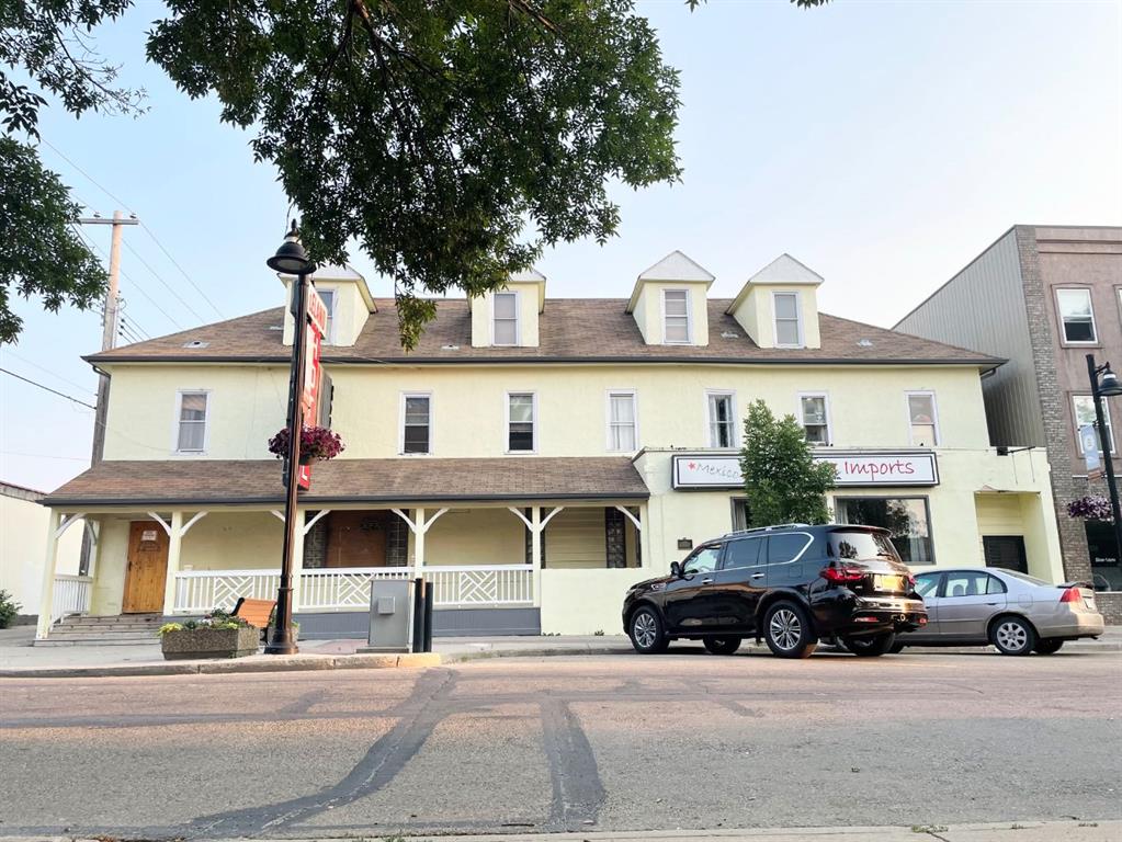 Picture of 5009 50 Avenue , Ponoka Real Estate Listing