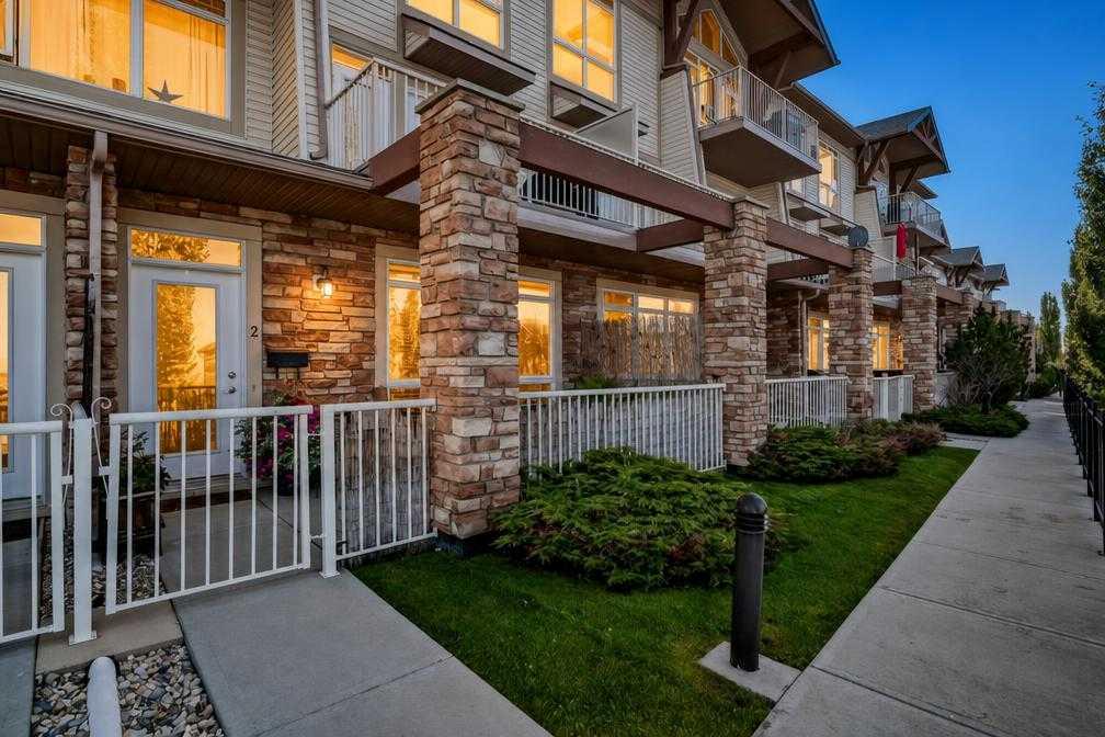 Picture of 2, 140 Rockyledge View NW, Calgary Real Estate Listing
