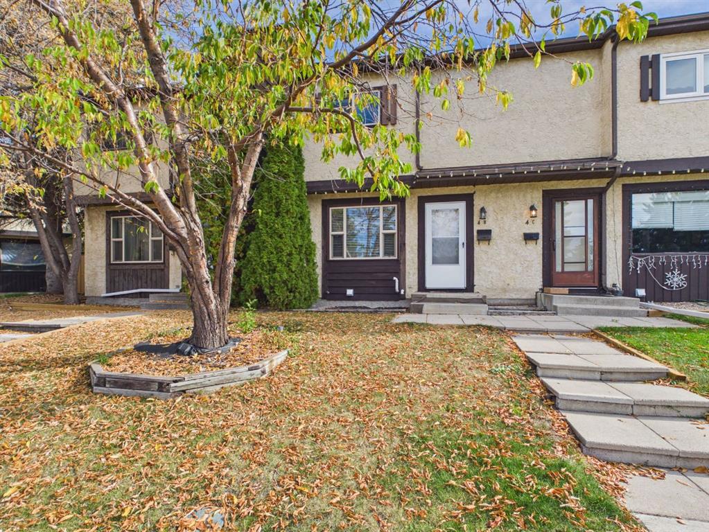 Picture of B, 4 Manning Street , Red Deer Real Estate Listing