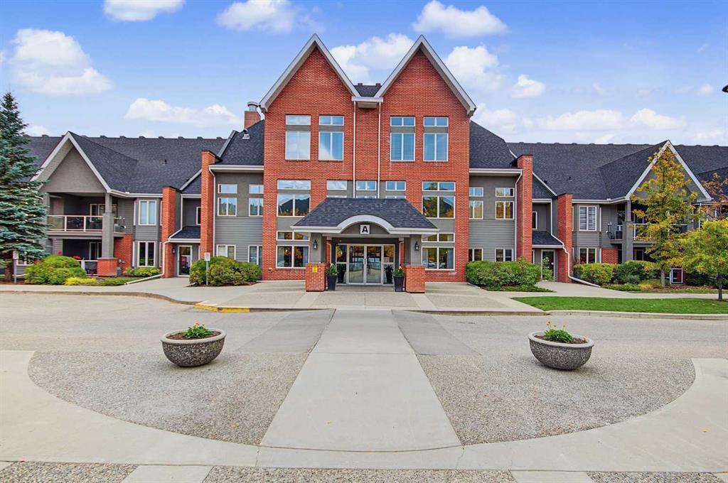 Picture of 209, 15 Everstone Drive SW, Calgary Real Estate Listing