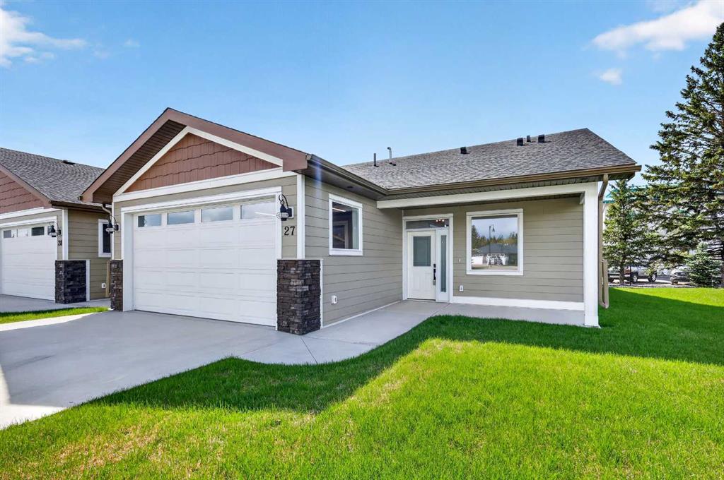 Picture of 27, 610 4 Avenue SW, Sundre Real Estate Listing