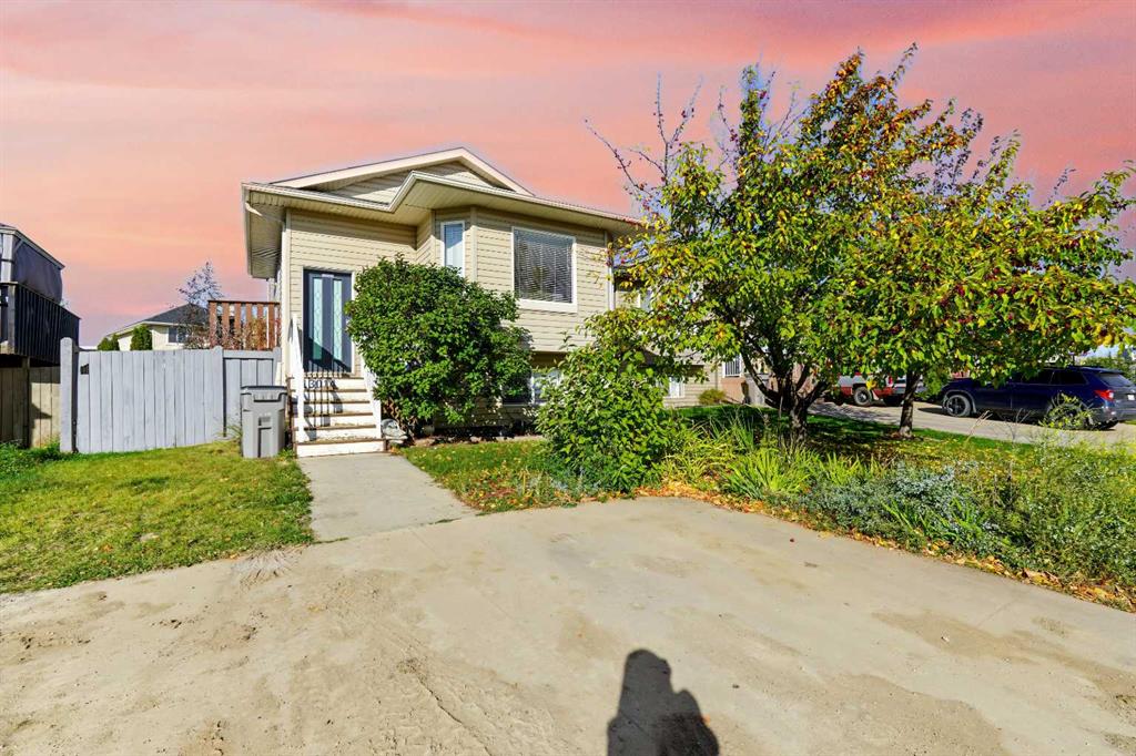 Picture of 13014 94 Street , Grande Prairie Real Estate Listing