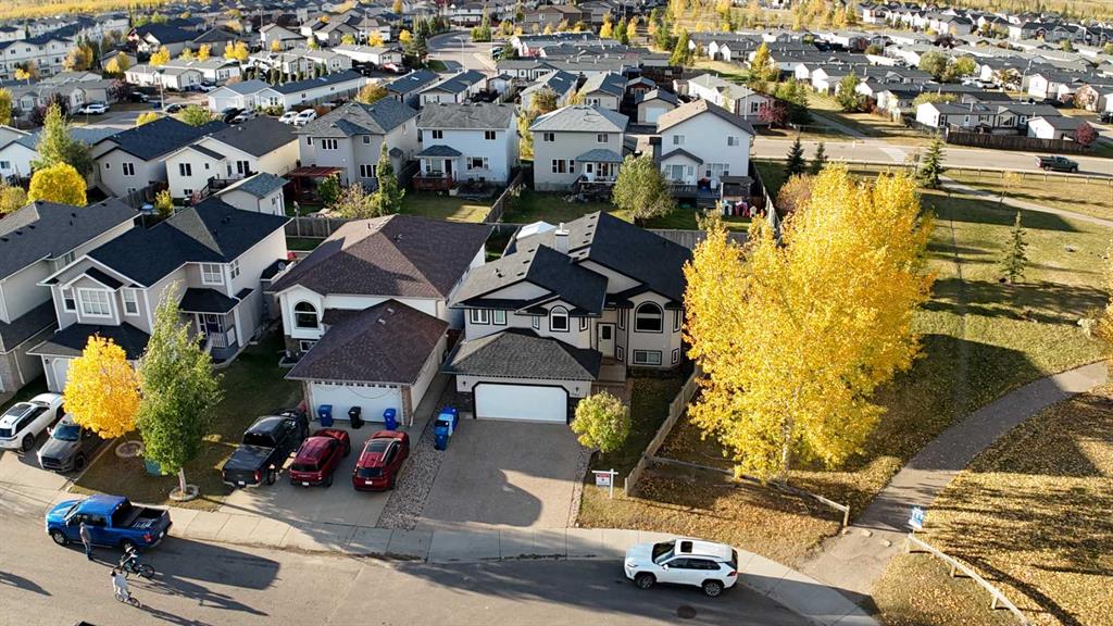 Picture of 213 Coyote Crescent , Fort McMurray Real Estate Listing