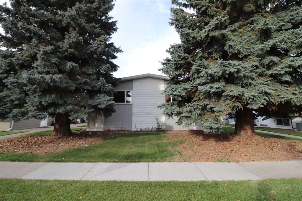 Picture of 2, 2402 23 Street N, Lethbridge Real Estate Listing
