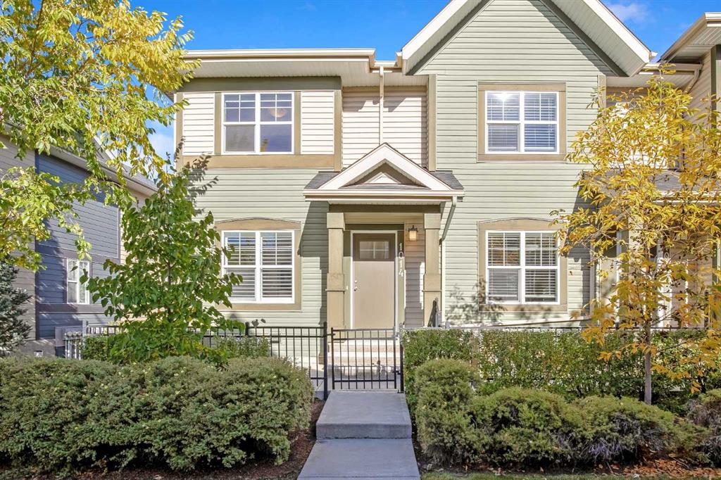 Picture of 1014 Mckenzie Towne Villas SE, Calgary Real Estate Listing
