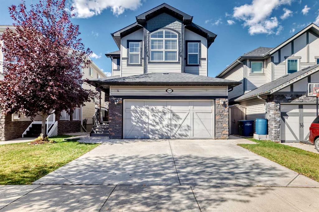Picture of 1060 KINGSTON Crescent SE, Airdrie Real Estate Listing