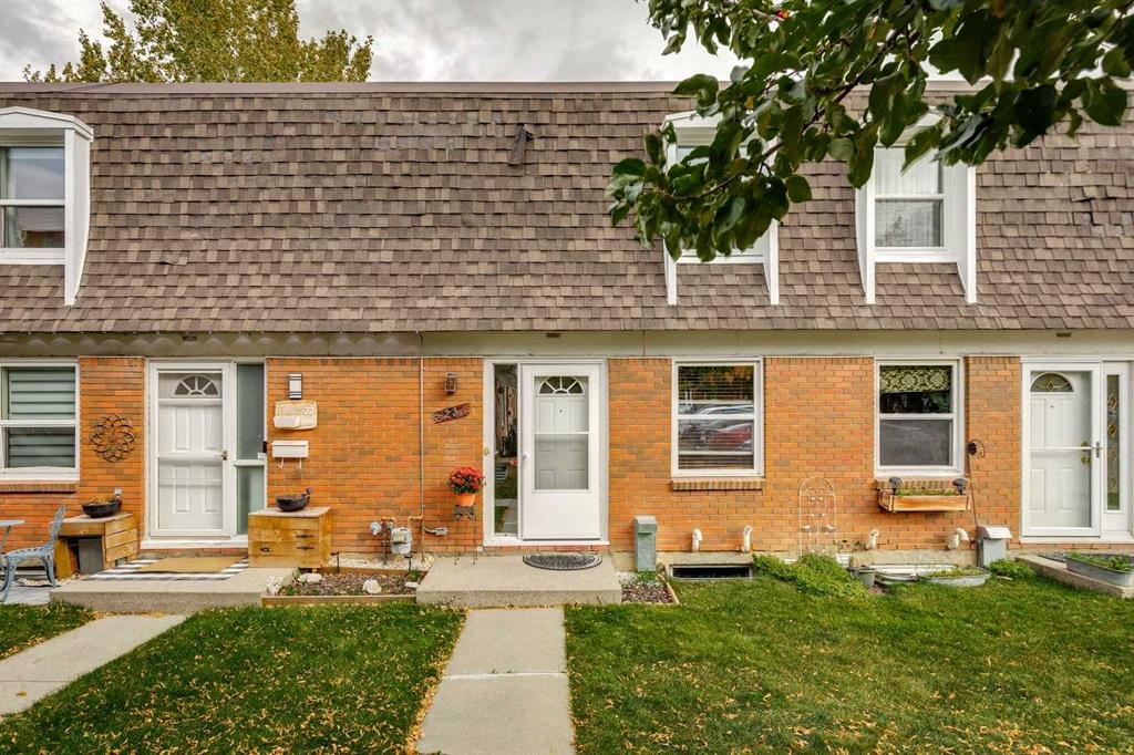 Picture of 23, 330 Canterbury Drive SW, Calgary Real Estate Listing