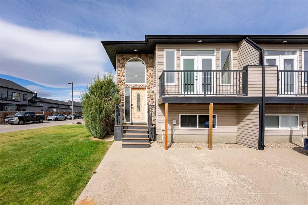 Picture of 3, 762 Heritage Boulevard W, Lethbridge Real Estate Listing