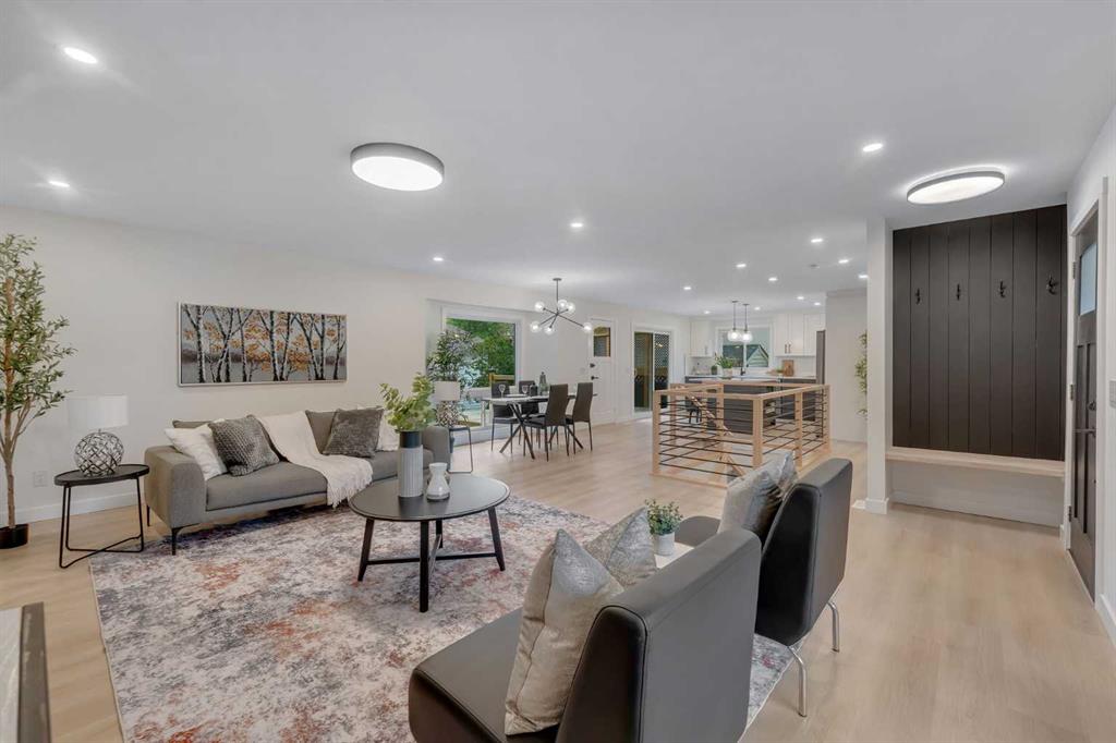 Picture of 104 Oakmoor Place SW, Calgary Real Estate Listing