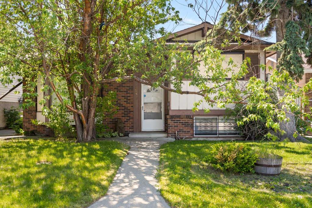 Picture of 4739 Rundlewood Road NE, Calgary Real Estate Listing