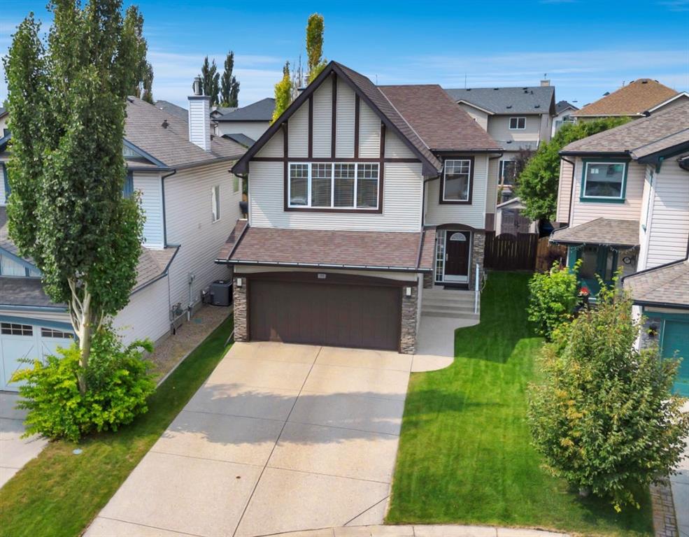 Picture of 151 New Brighton Mews SE, Calgary Real Estate Listing