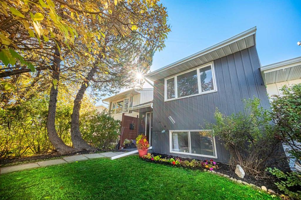 Picture of 28 Whiteside Crescent , Red Deer Real Estate Listing