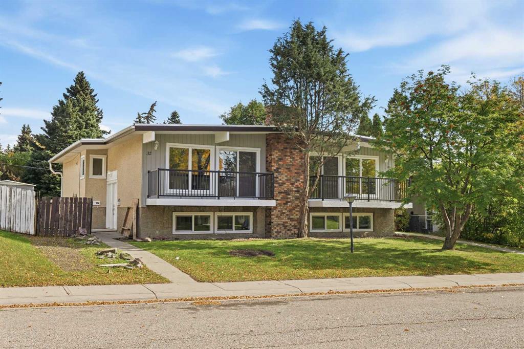Picture of 30 / 32 Dalton Bay NW, Calgary Real Estate Listing