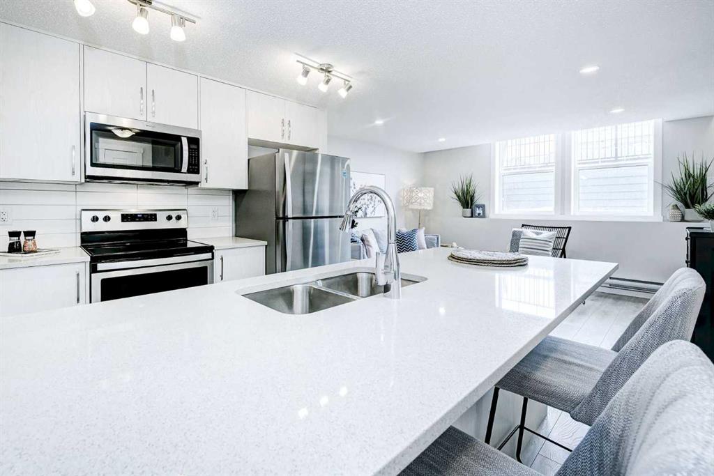Picture of 101, 260 Rowley Way NW, Calgary Real Estate Listing